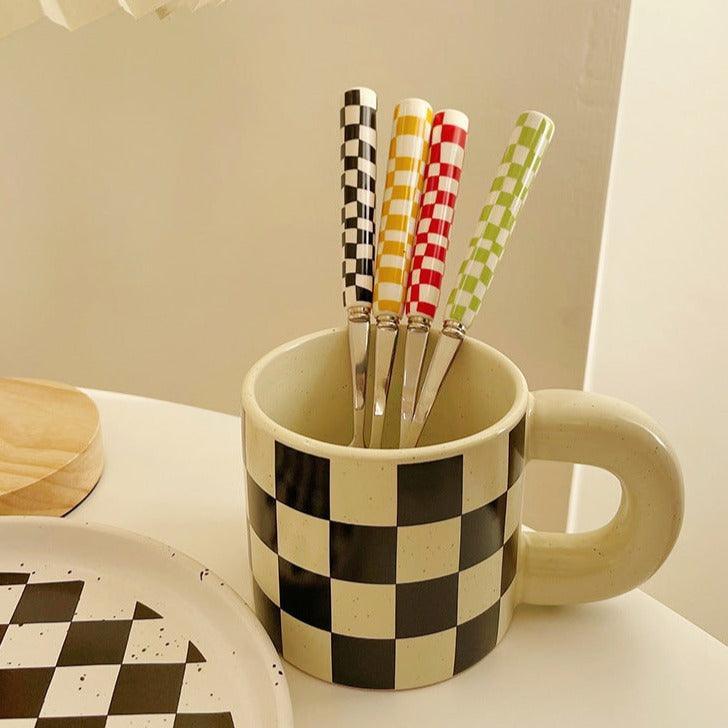 Virelle Maison - Couverts en inox à motif damier, colorés et durables | Virelle Maison