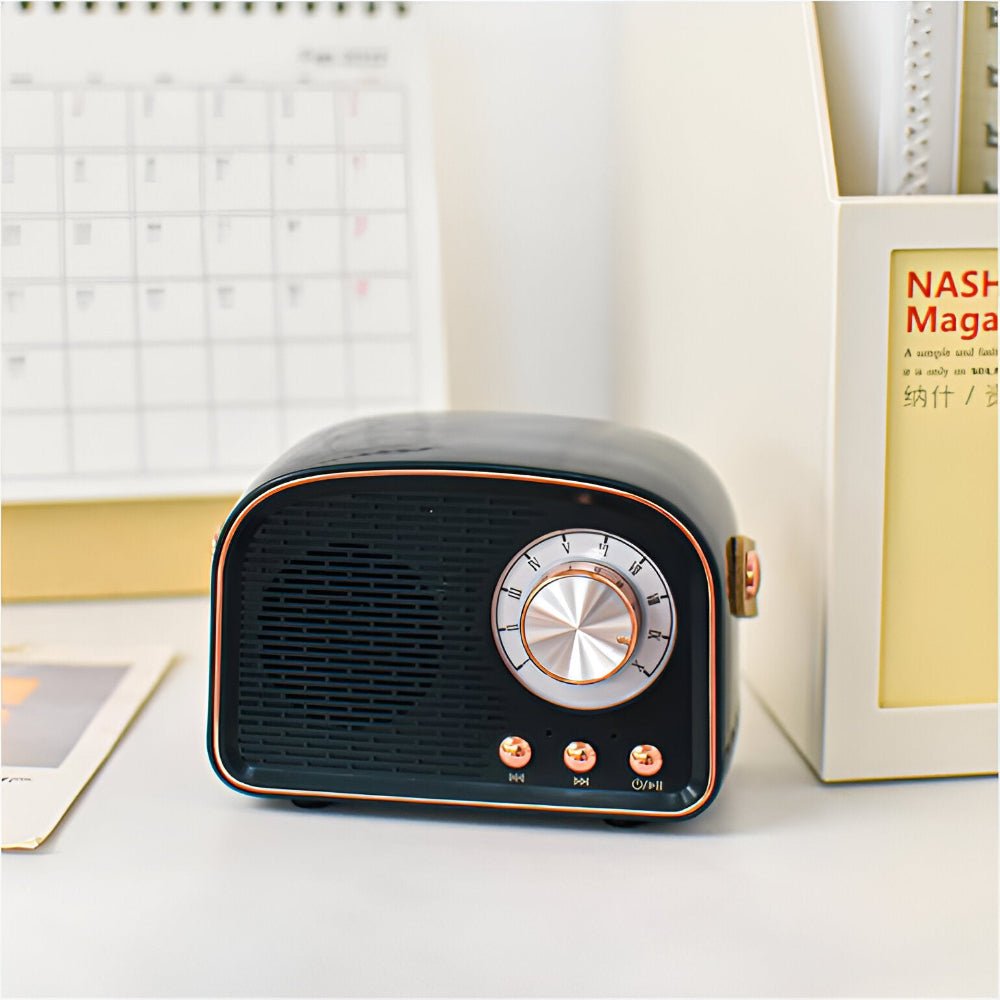 Virelle Maison - Enceinte Bluetooth rétro en plastique finition bois | Virelle Maison