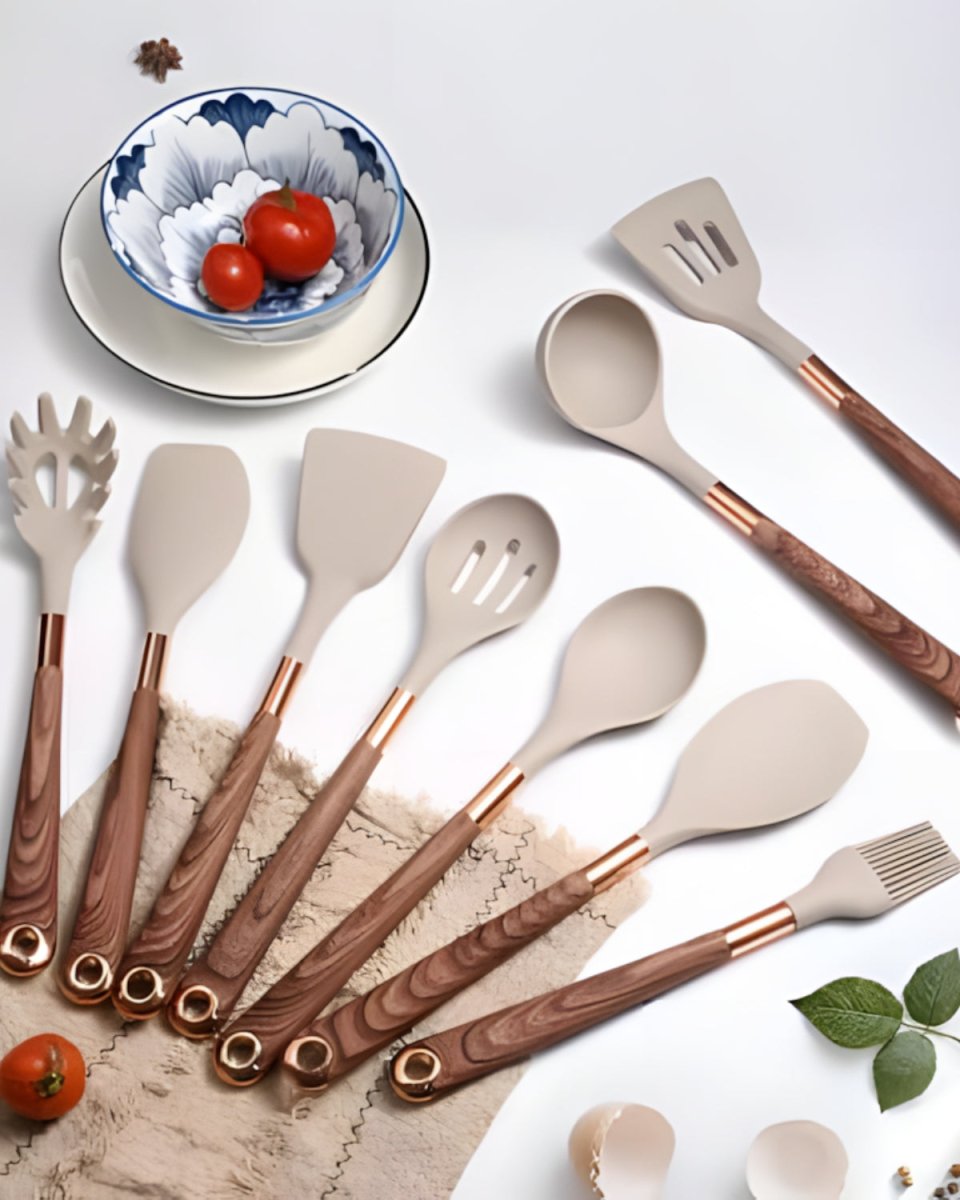Virelle Maison - Ensemble d’ustensiles 11 pièces silicone bois et or | Virelle Maison