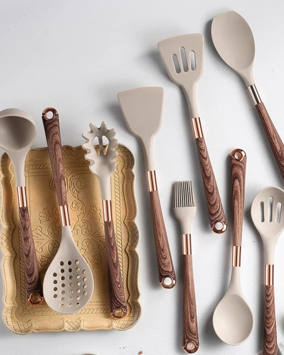 Virelle Maison - Ensemble d’ustensiles 11 pièces silicone bois et or | Virelle Maison