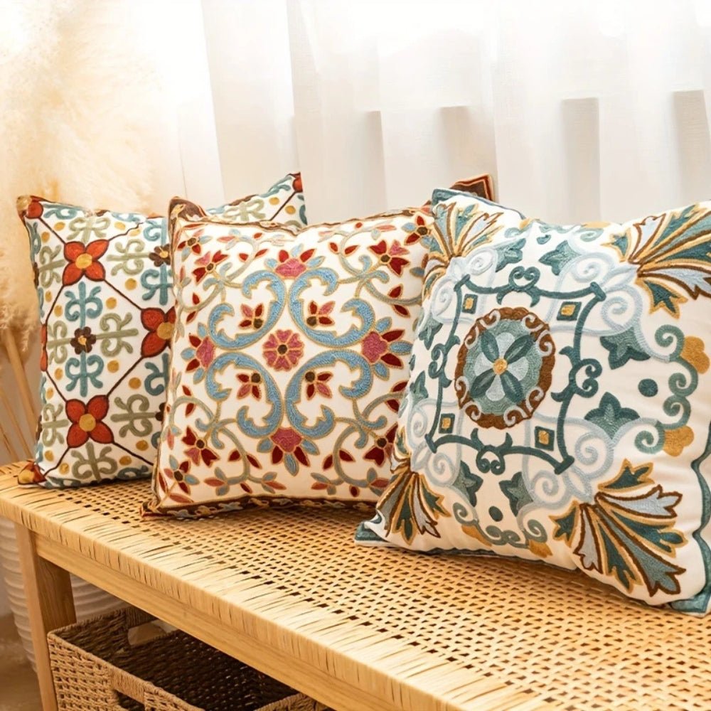 Virelle Maison - Housse de coussin décorative brodée en microfibre vintage