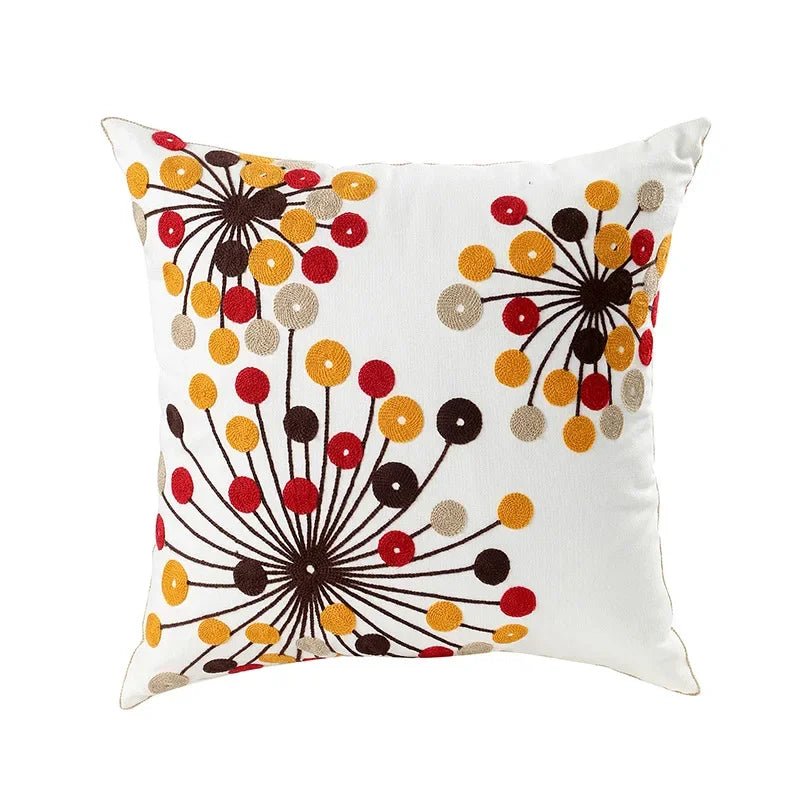 Virelle Maison - Housse de coussin en coton brodé – Motif floral rustique | Virelle Maison