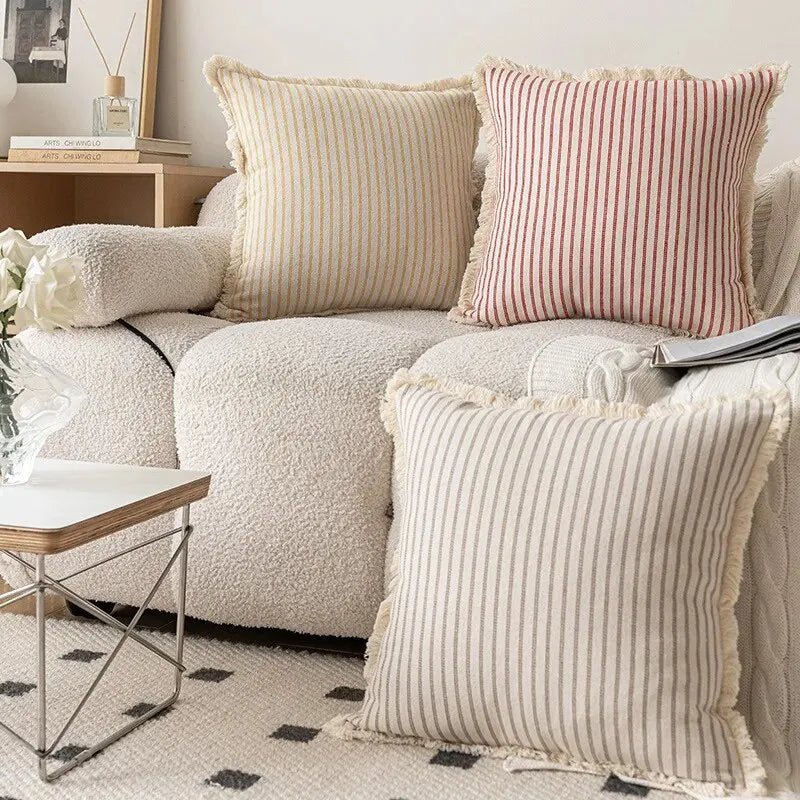 Virelle Maison - Housse de coussin jacquard avec finition volantée blanche | Virelle Maison