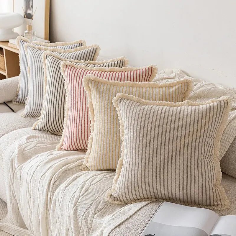 Virelle Maison - Housse de coussin jacquard avec finition volantée blanche | Virelle Maison