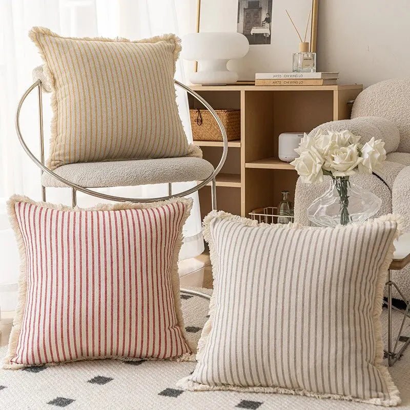 Virelle Maison - Housse de coussin jacquard avec finition volantée blanche | Virelle Maison