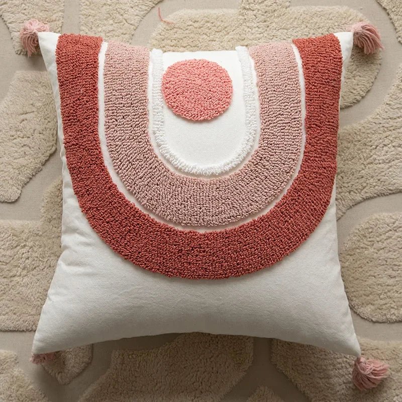 Virelle Maison - Housse de coussin tuftée à motifs géométriques brodés | Virelle Maison