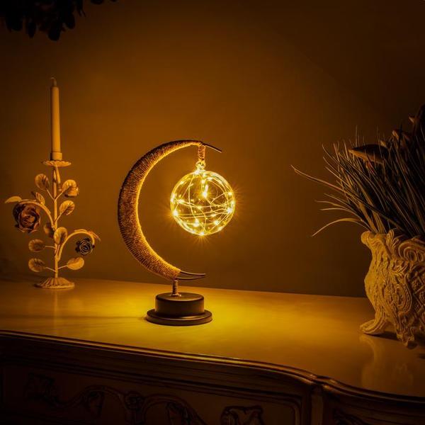 Virelle Maison - Lampe d’ambiance LED sur socle lunaire en métal et corde tressée | Virelle Maison