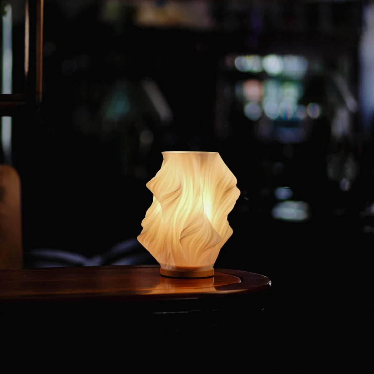 Virelle Maison - Lampe de table plissée en bois et ABS | Virelle Maison