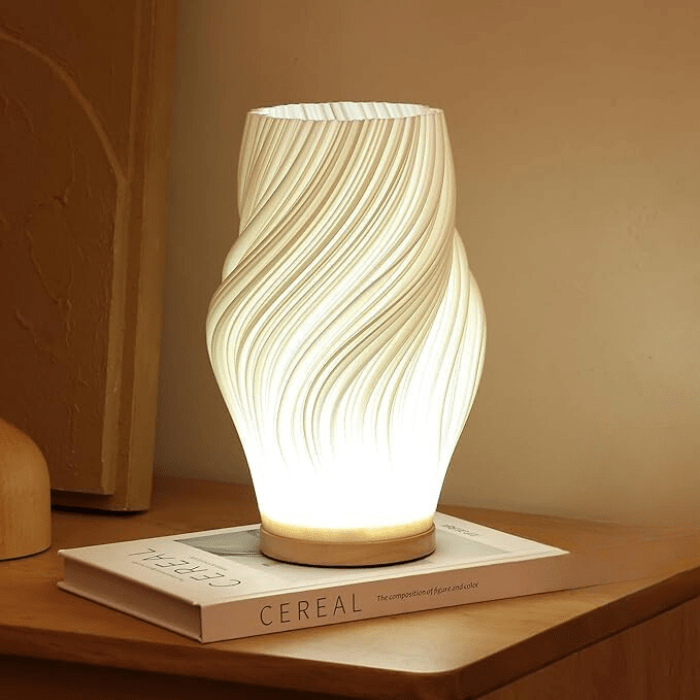 Virelle Maison - Lampe de table plissée en bois et ABS | Virelle Maison