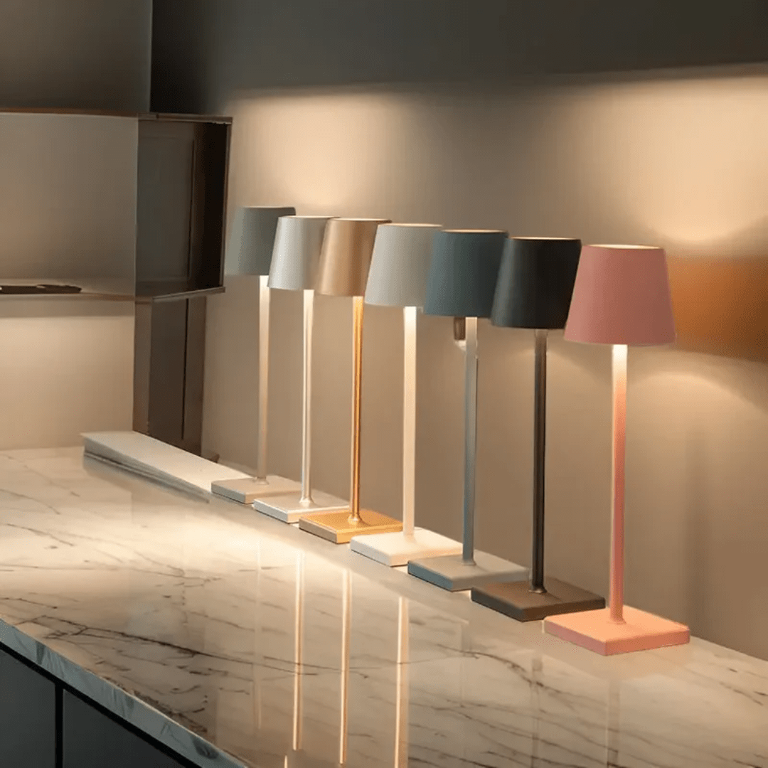 Virelle Maison - Lampe de table rechargeable en aluminium minimaliste | Virelle Maison