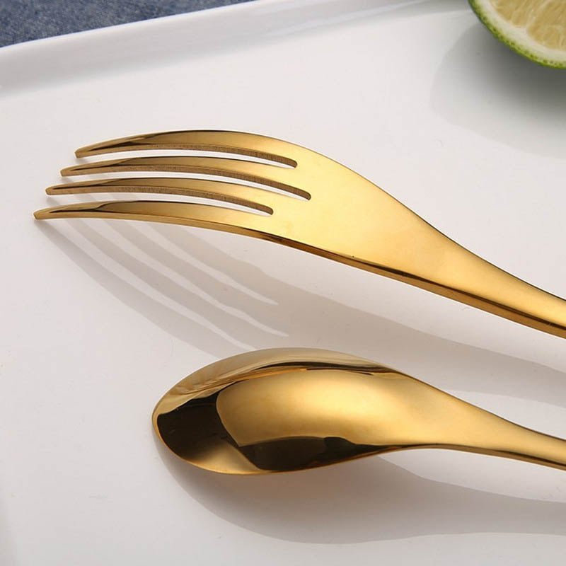 Virelle Maison - Ménagère dorée en acier inoxydable – Finition miroir brillante | Virelle Maison