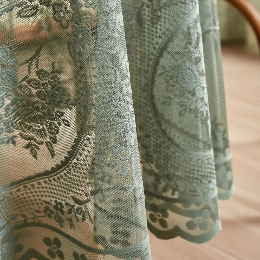 Virelle Maison - Nappe ronde ajourée en dentelle florale translucide