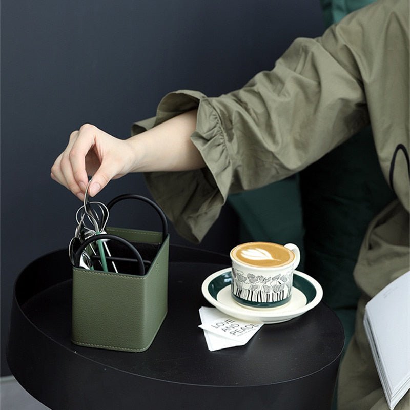 Virelle Maison - Panier de rangement en simili cuir avec structure rigide | Virelle Maison