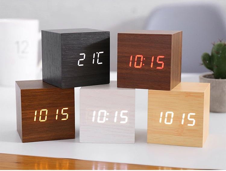 Virelle Maison - Réveil LED en bois minimaliste avec affichage numérique | Virelle Maison