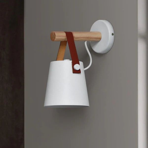 Applique murale suspendue en aluminium et bois | Virelle Maison