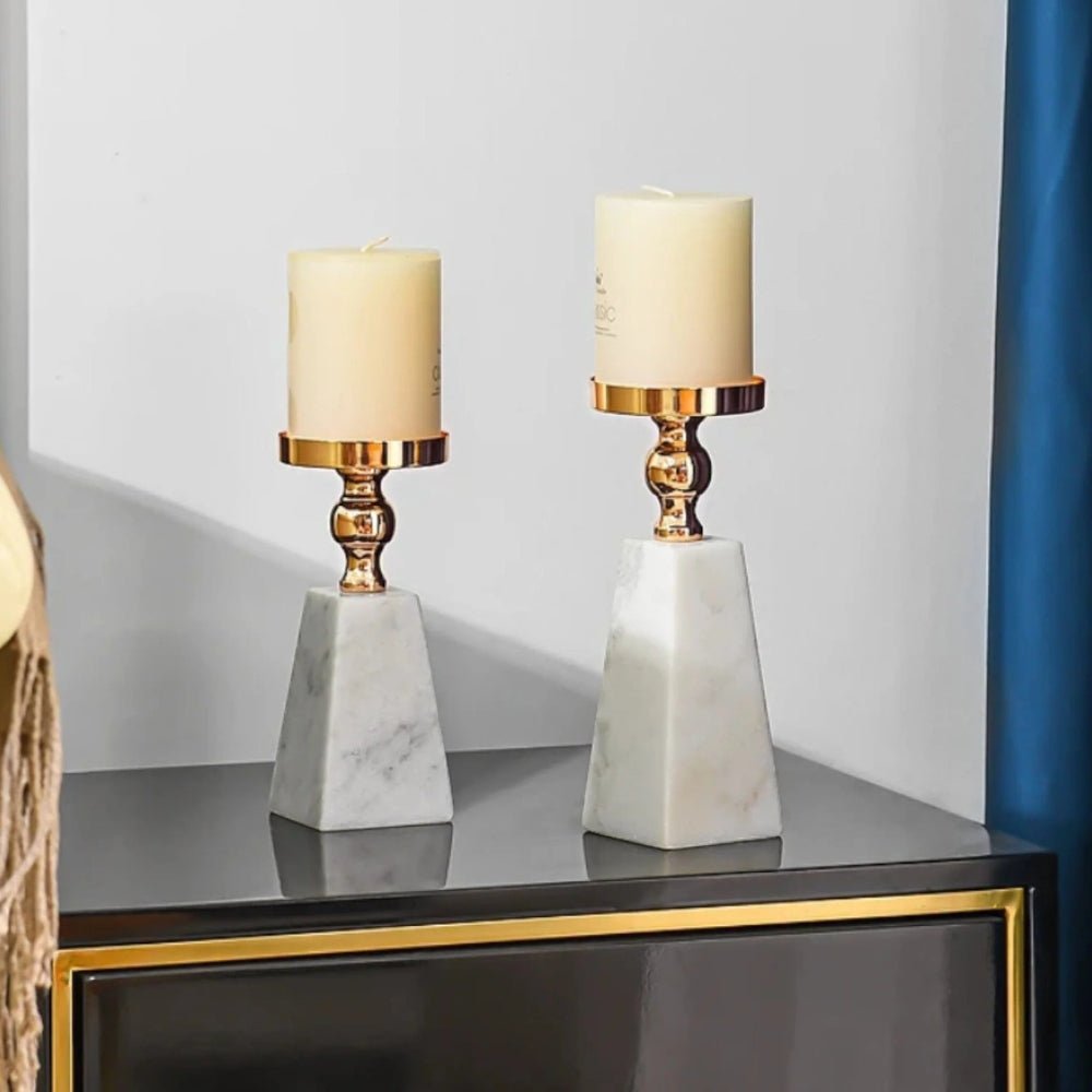Virelle Maison - Bougeoir pyramidal en marbre naturel avec détail doré