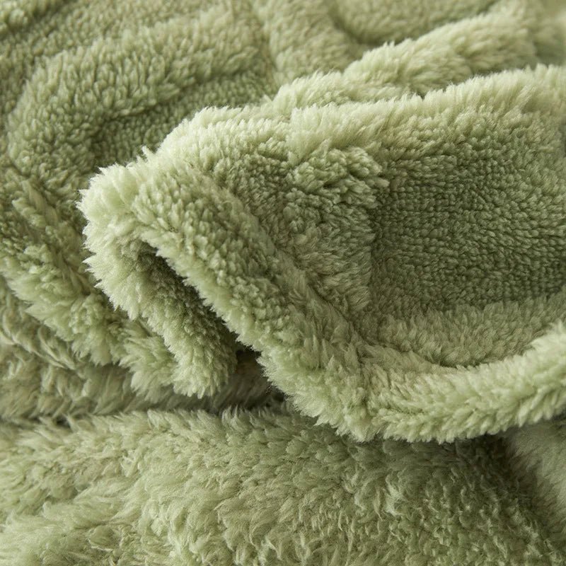 Virelle Maison - Couverture réversible en laine d’agneau épaisse et toucher flanelle | Virelle Maison