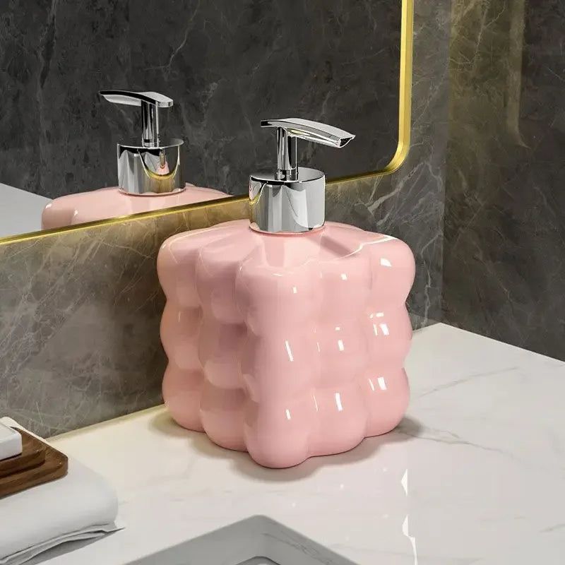 Virelle Maison - Distributeur de savon en céramique texturé | Virelle Maison