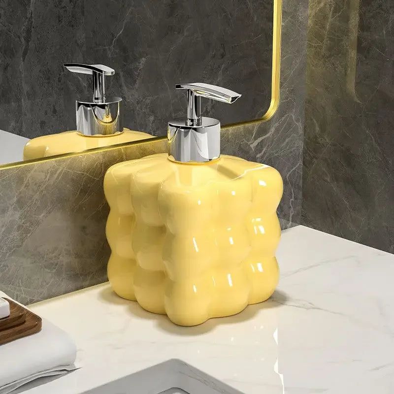 Virelle Maison - Distributeur de savon en céramique texturé | Virelle Maison