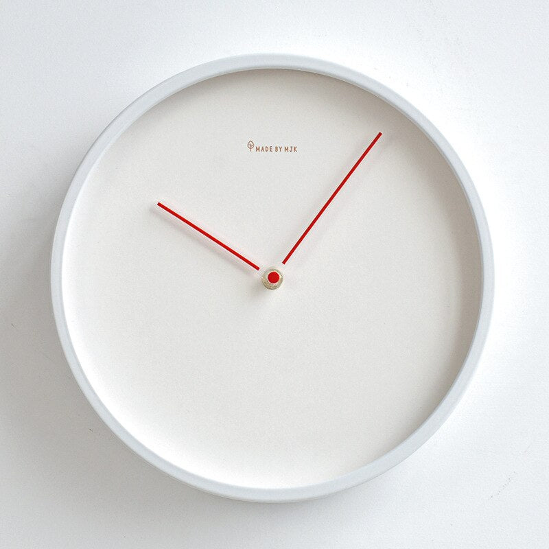 Virelle Maison - Horloge murale minimaliste en plastique mat et verre lisse | Virelle Maison