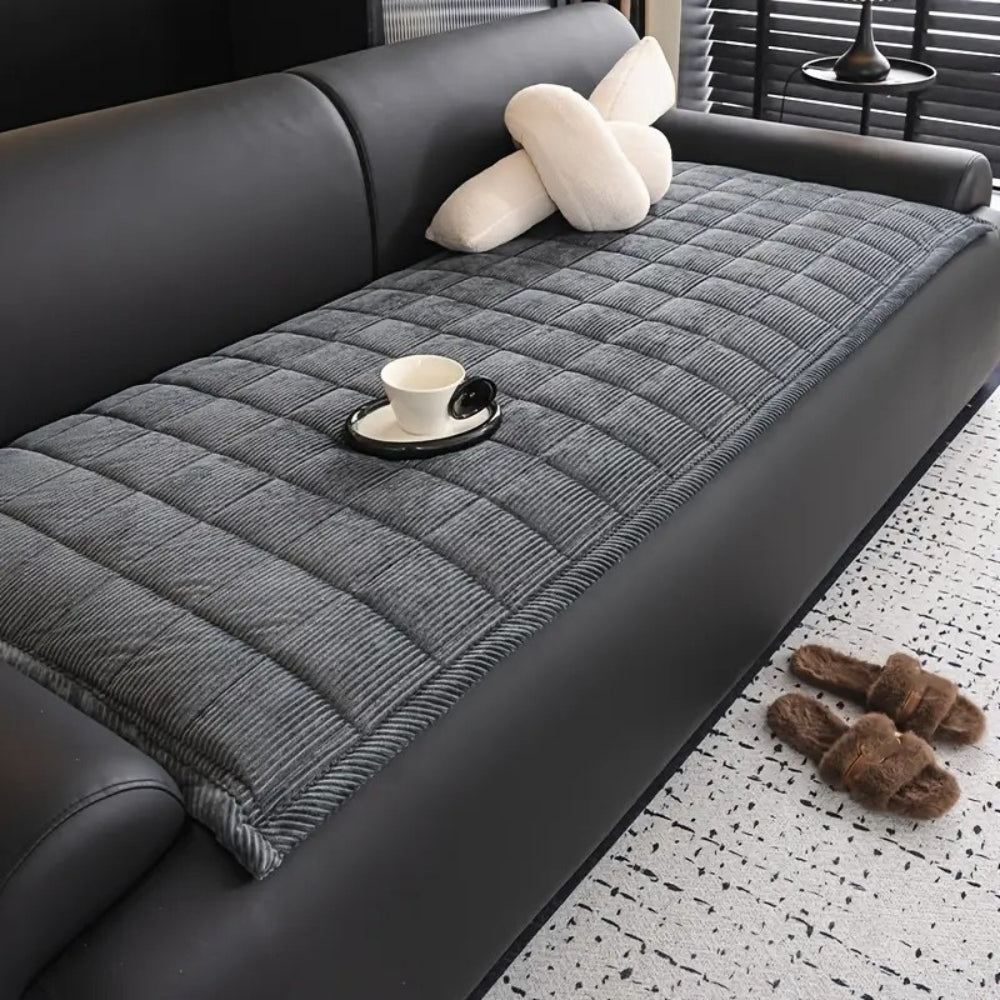 Virelle Maison - Housse de canapé matelassée en microfibre texturée | Virelle Maison