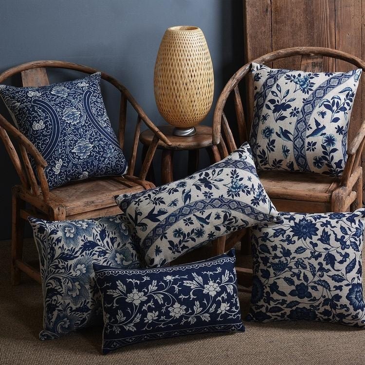 Virelle Maison - Housse de coussin en coton - lin à motif porcelaine bleue | Virelle Maison
