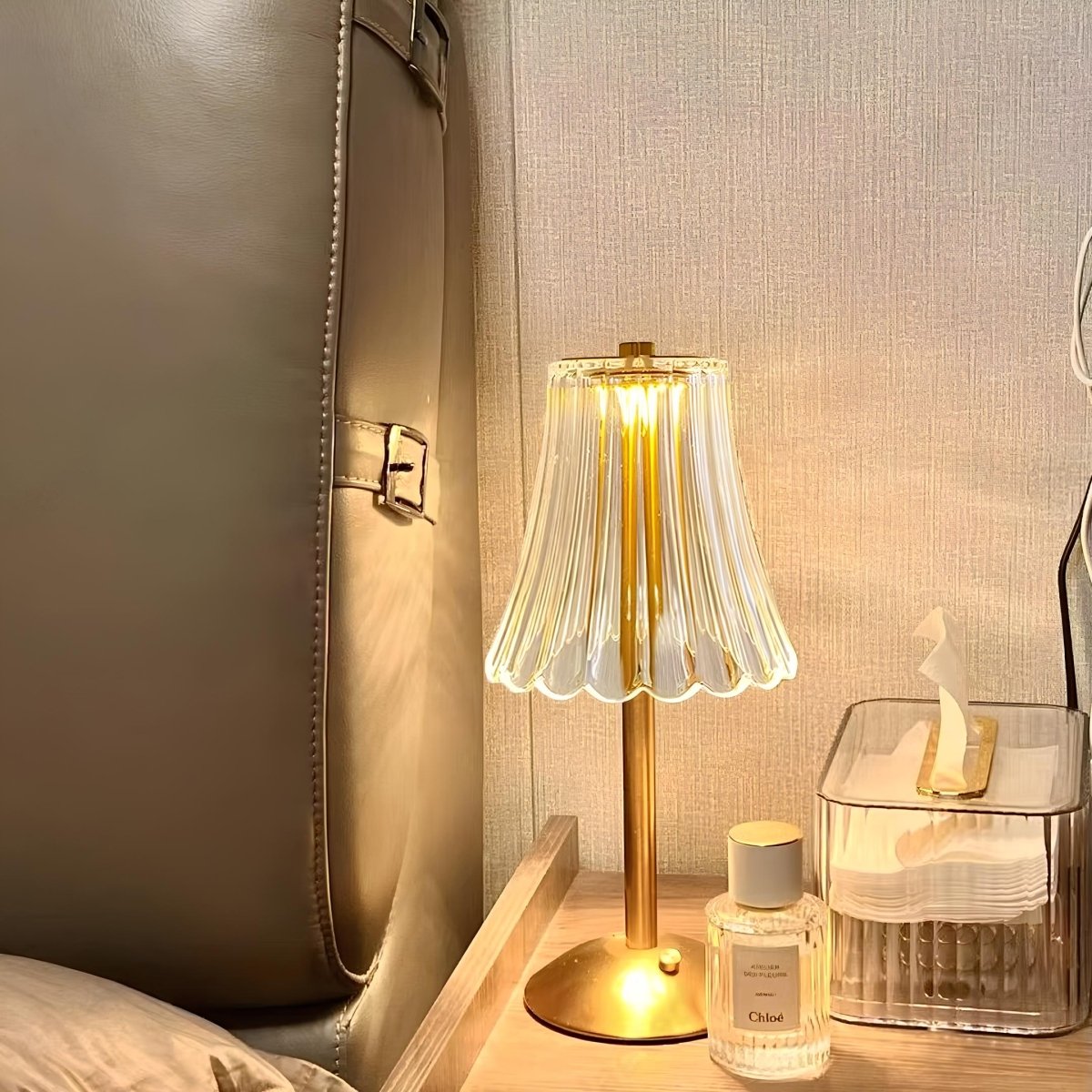 Virelle Maison - Lampe de table cristalline en aluminium brossé | Virelle Maison