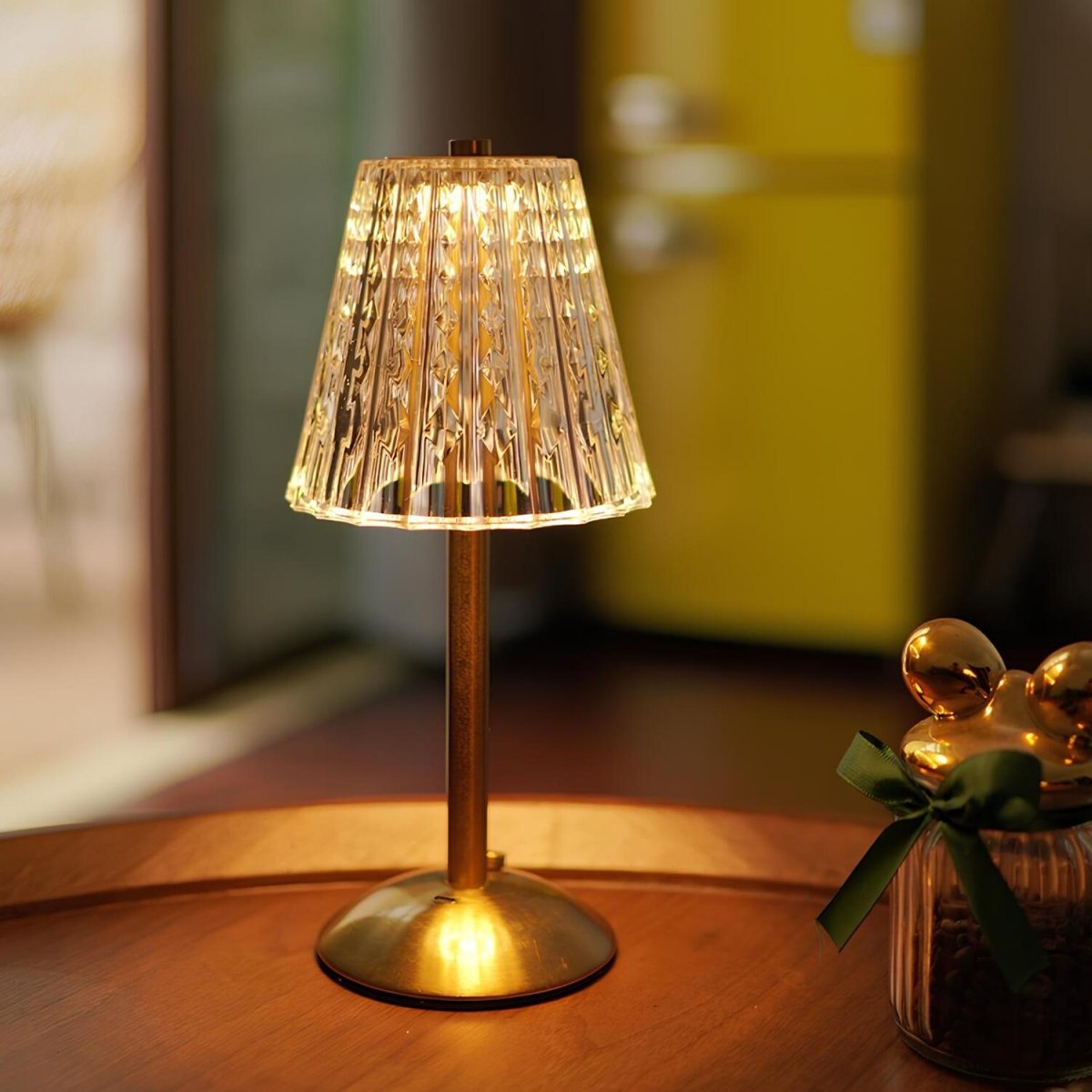 Virelle Maison - Lampe de table cristalline en aluminium brossé | Virelle Maison