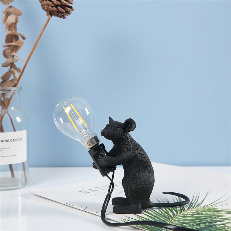 Virelle Maison - Lampe de table décorative en résine en forme de souris avec ampoule LED