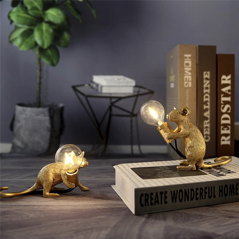 Virelle Maison - Lampe de table décorative en résine en forme de souris avec ampoule LED