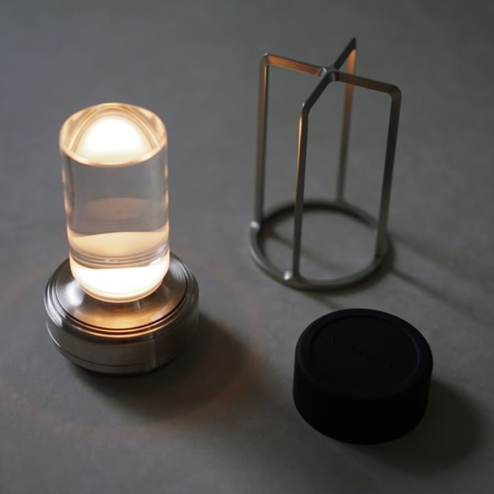 Virelle Maison - Lampe de table dimmable en cristal et métal texturé | Virelle Maison