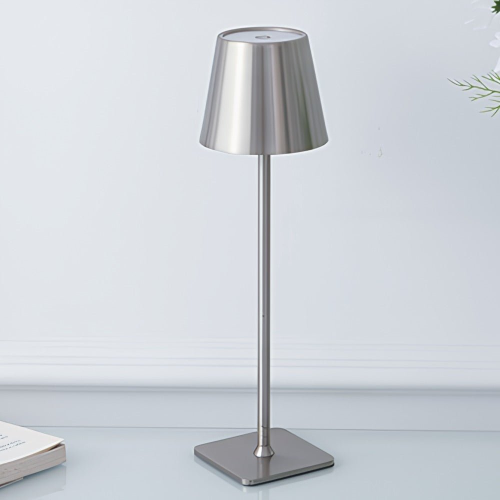 Virelle Maison - Lampe de table haute en fer minimaliste | Virelle Maison