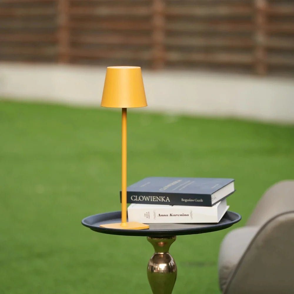 Virelle Maison - Lampe de table haute en fer minimaliste | Virelle Maison