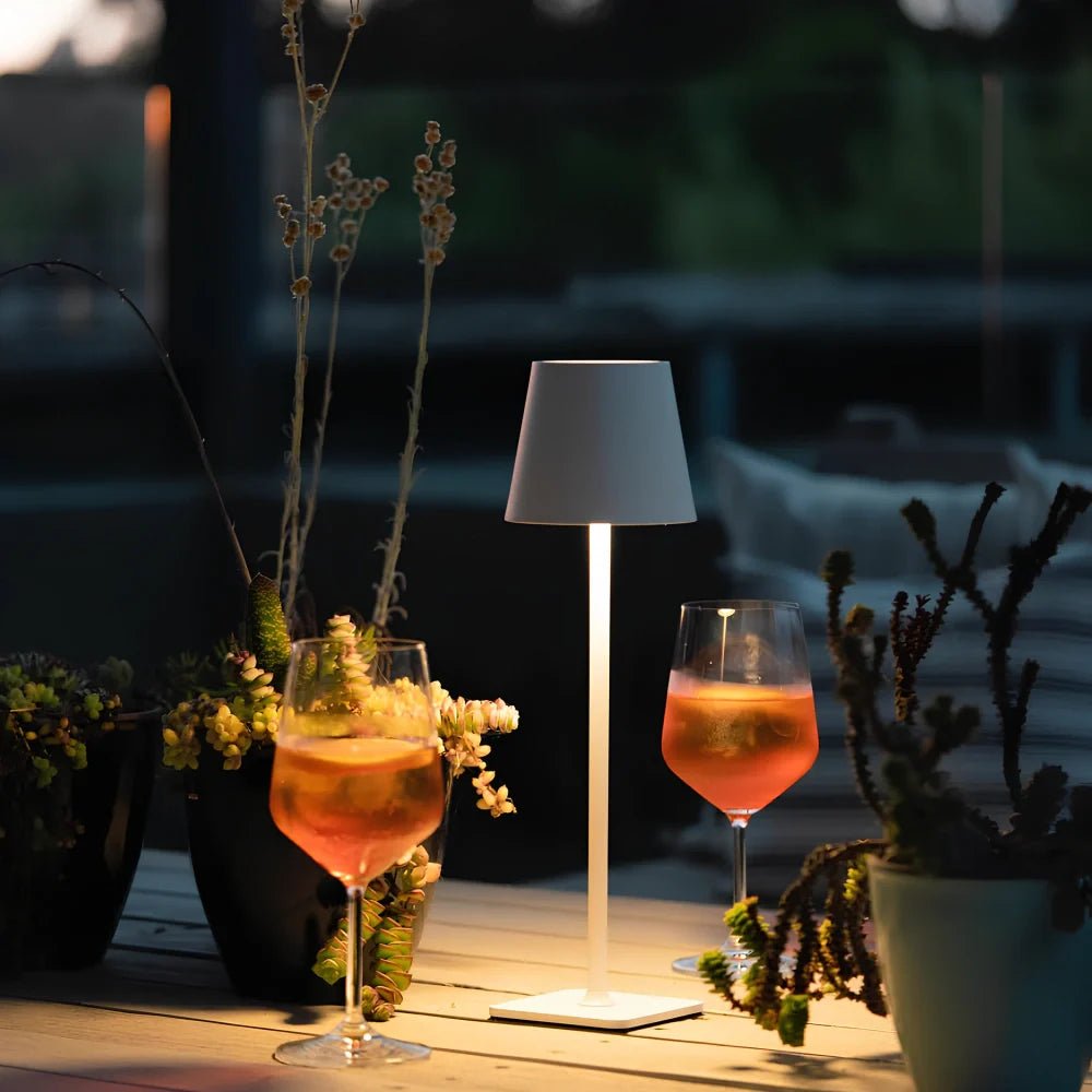 Virelle Maison - Lampe de table haute en fer minimaliste | Virelle Maison