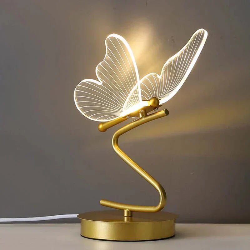 Virelle Maison - Lampe de table LED en métal doré et acrylique transparent motif papillon