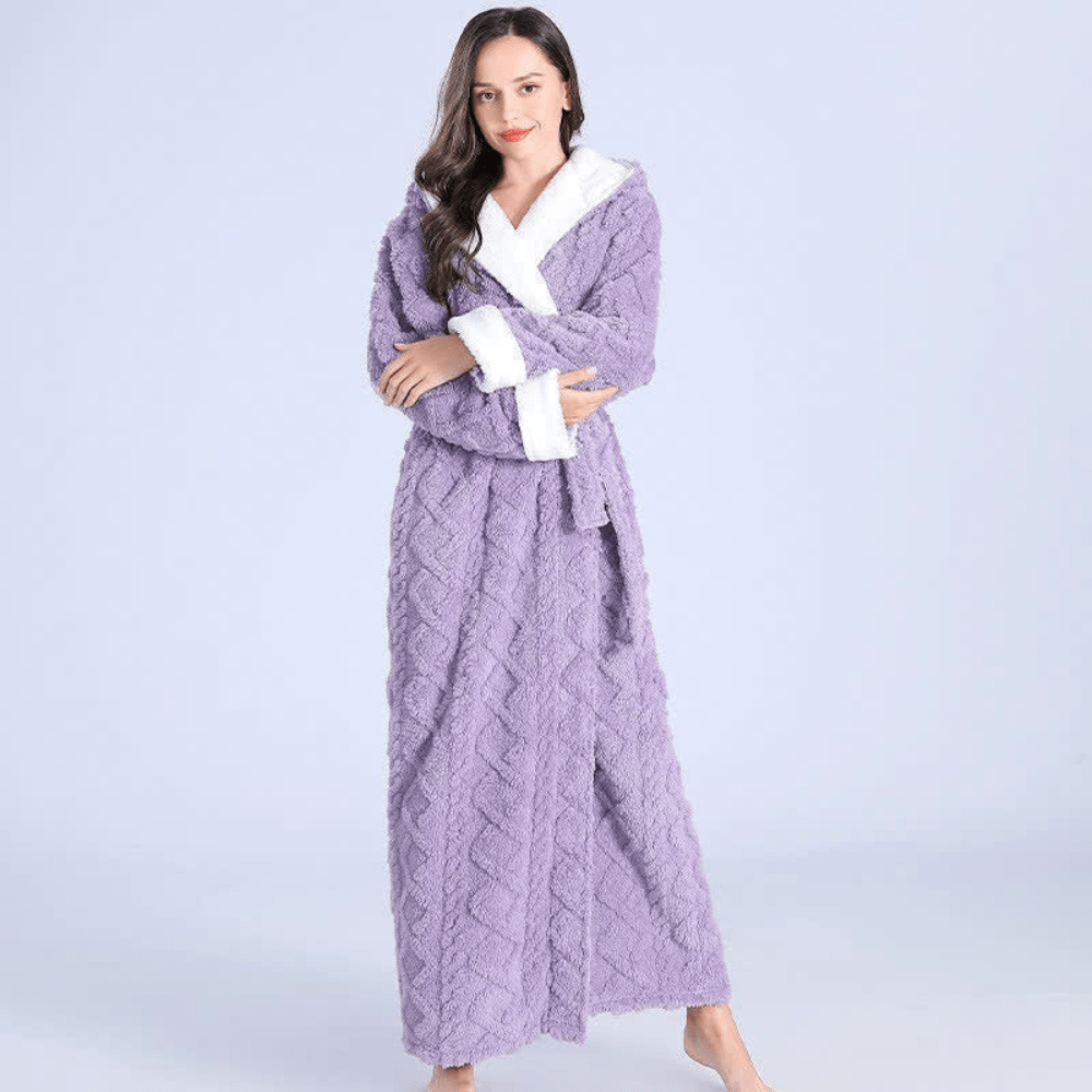 Virelle Maison - Peignoir long en maille douce avec capuche et poches | Virelle Maison