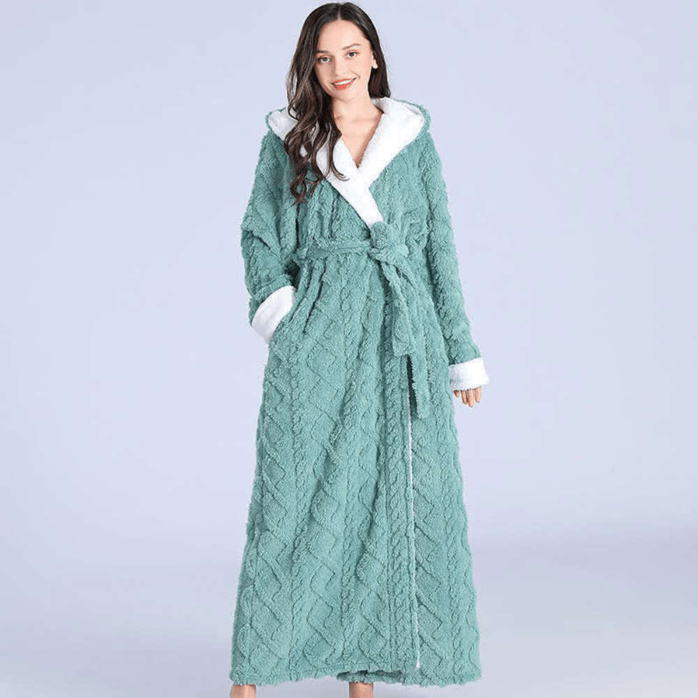 Virelle Maison - Peignoir long en maille douce avec capuche et poches | Virelle Maison