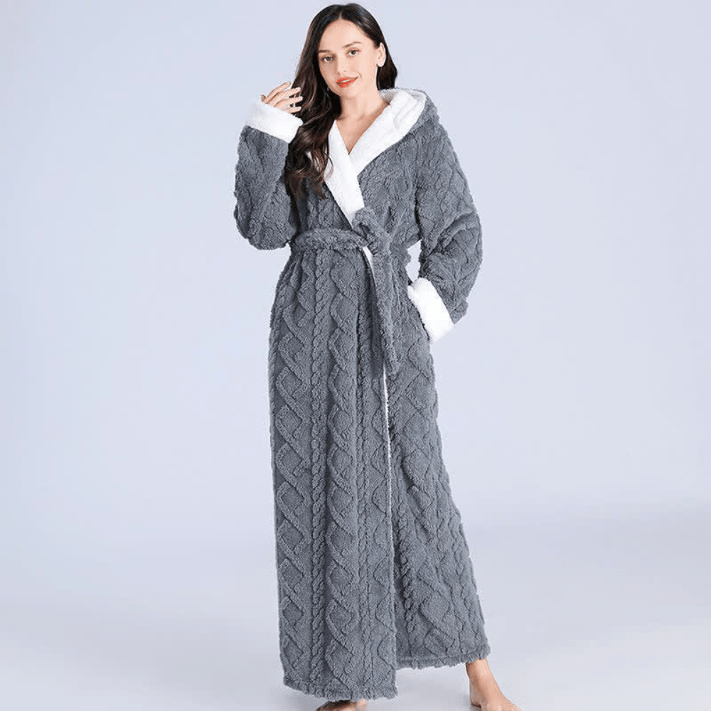 Virelle Maison - Peignoir long en maille douce avec capuche et poches | Virelle Maison