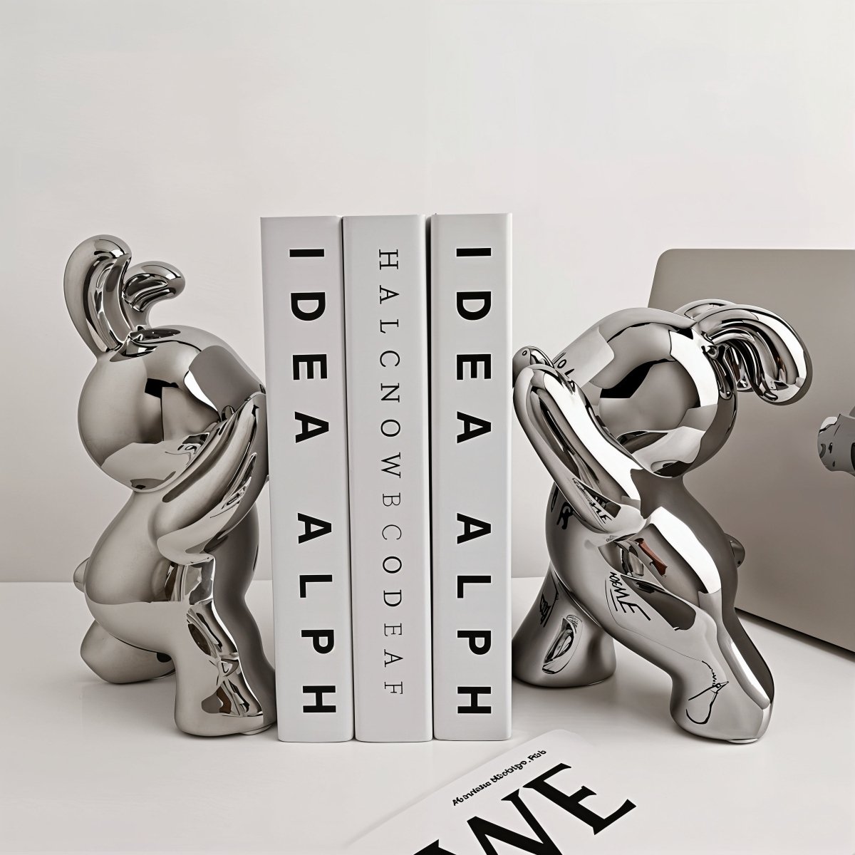 Virelle Maison - Serre - livres décoratifs en résine finition mate – forme lapin | Virelle Maison