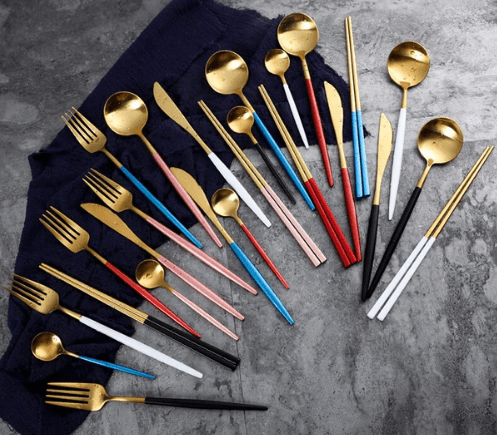 Virelle Maison - Set de couverts 4 pièces en acier inoxydable coloré | Virelle Maison