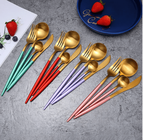 Virelle Maison - Set de couverts 4 pièces en acier inoxydable coloré | Virelle Maison
