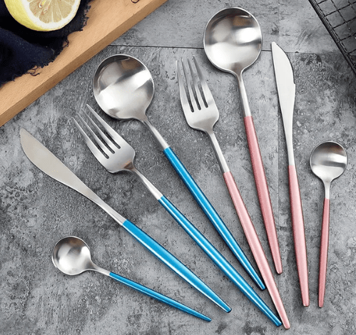 Virelle Maison - Set de couverts 4 pièces en acier inoxydable coloré | Virelle Maison