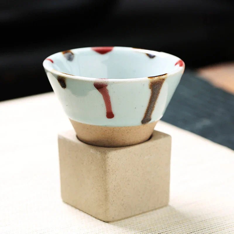 Virelle Maison - Tasse en céramique japonaise faite main, forme conique | Virelle Maison
