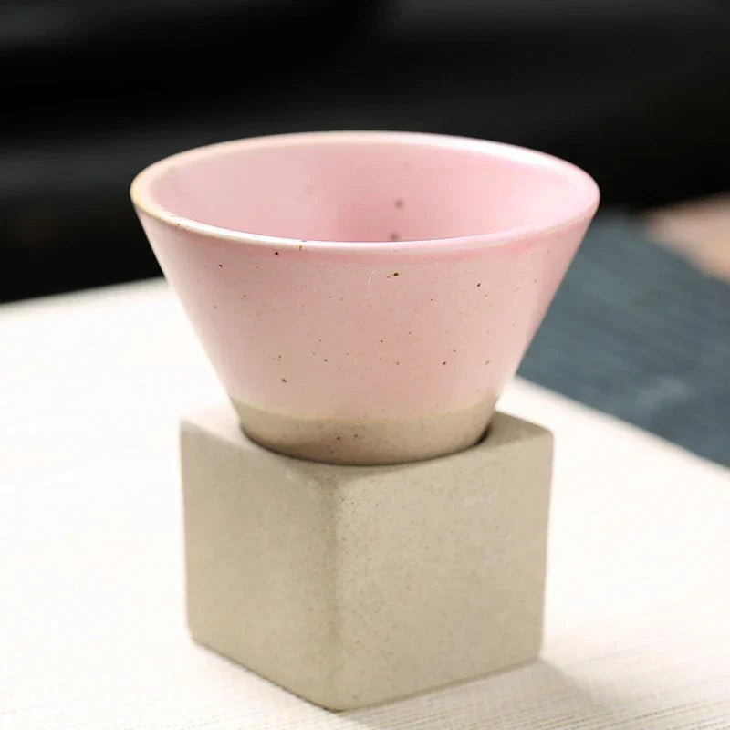 Virelle Maison - Tasse en céramique japonaise faite main, forme conique | Virelle Maison